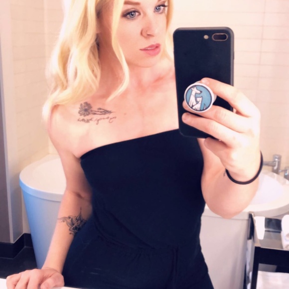 Meet your Posher, Samantha - Picture 2 of 5